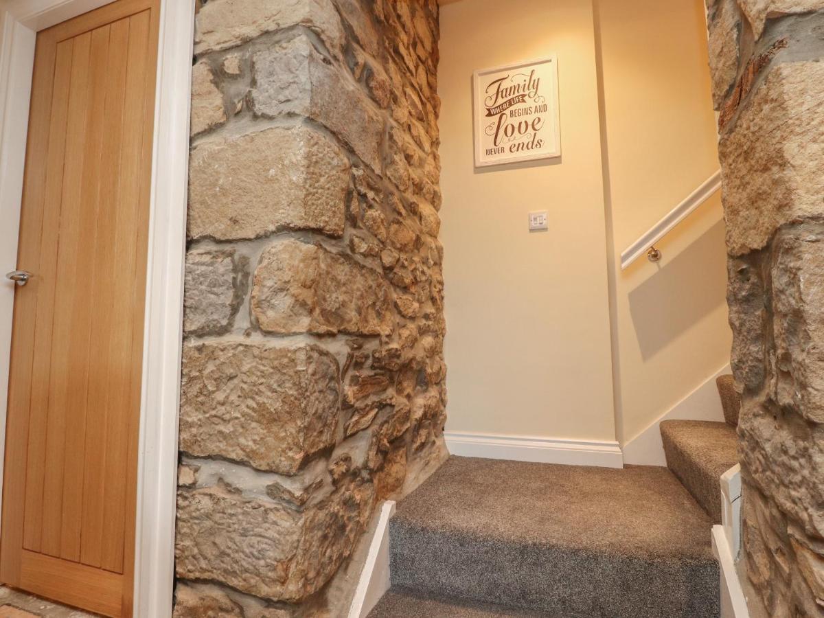 Folly Cottage Settle Exterior photo